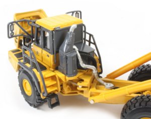 Deere 400D Articulating Dump Truck