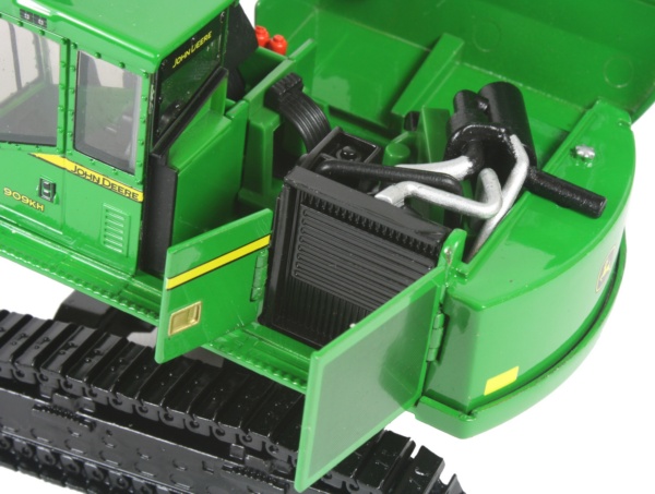John Deere 909K Tracked Harvester