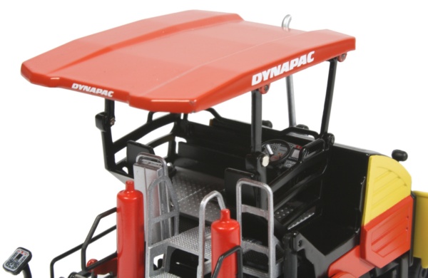 Dynapac SD2500WS wheeled paver