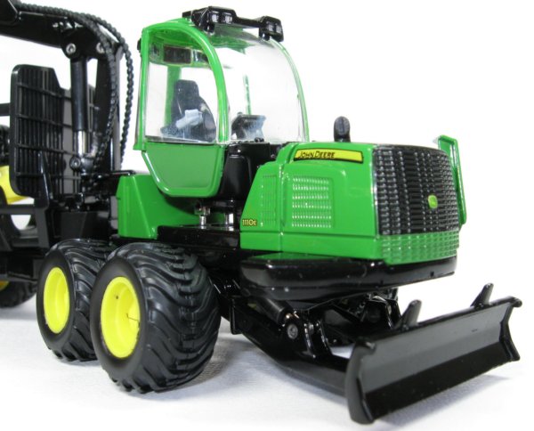 John Deere 1110E Forwarder