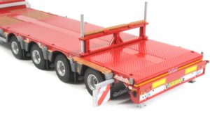 Iveco Stralis with Nooteboom OSDS-58-04V