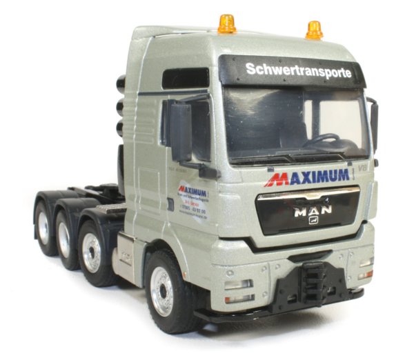 MAN TGX XXL with Goldhofer STZ-H6 Semi-Trailer