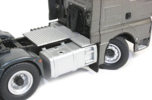 MAN TGX with Nooteboom 3-axle Pendel-X Trailer