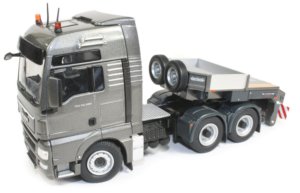 MAN TGX with Nooteboom 3-axle Pendel-X Trailer