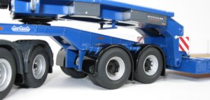 Scania R 8x4 with Nooteboom 5-axle Pendel X