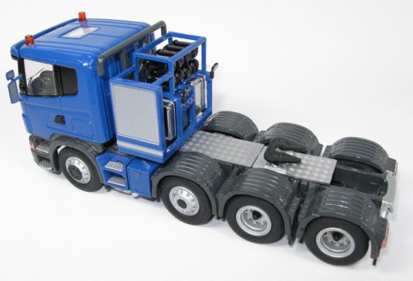 Scania R 8x4 with Nooteboom 5-axle Pendel X