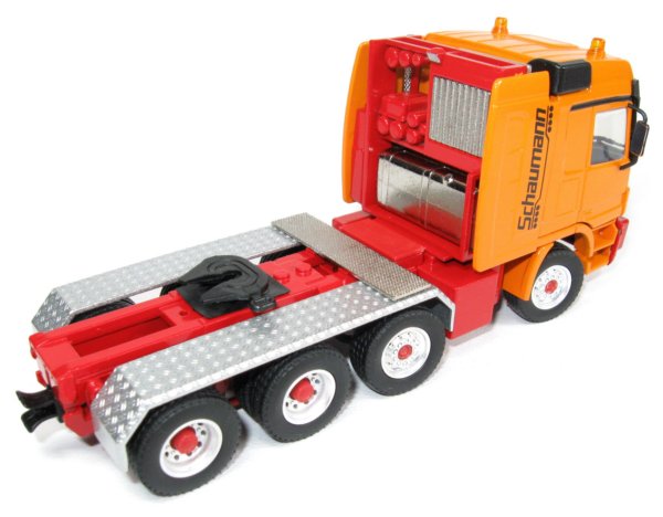 Schaumann 8x4 with Goldhofer Tube Transporter