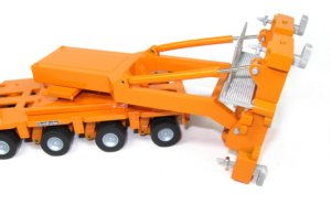 Schaumann 8x4 with Goldhofer Tube Transporter