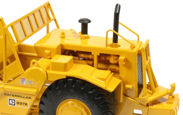 Caterpillar 637E Twin Engine Scraper