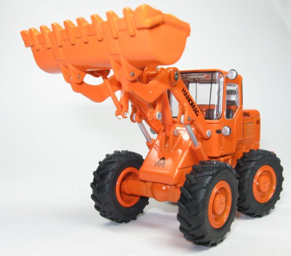Hanomag B8 Wheel Loader