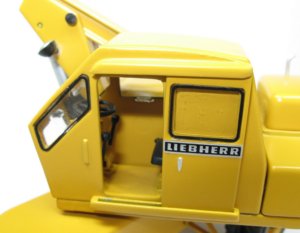 Liebherr L300