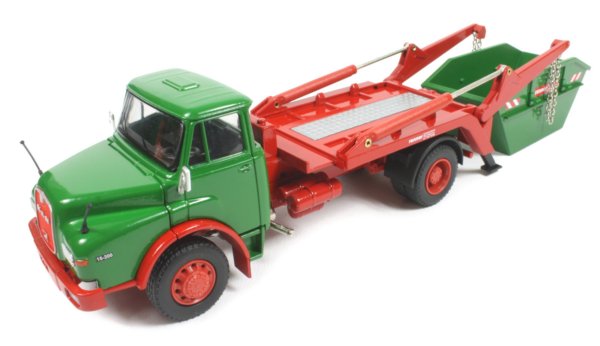 MAN HAK 15.200 Skip Truck