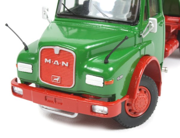 MAN HAK 15.200 Skip Truck