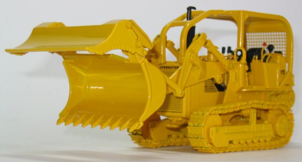 International 175C with demolition bucket