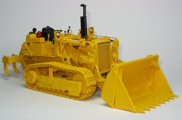 International Harvester 175C tracked loader