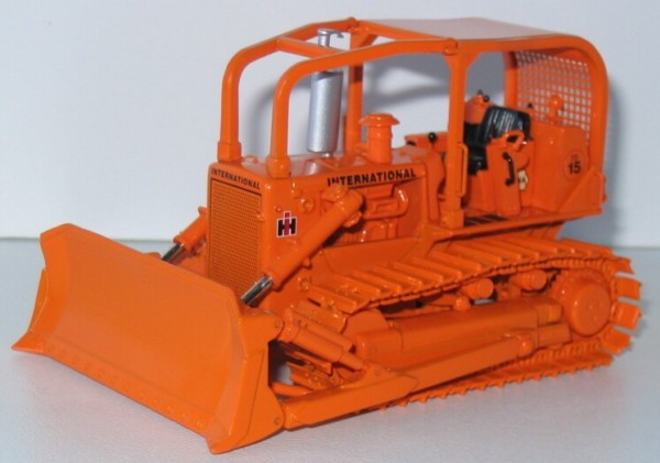 International Harvester TD15 & 175C in IOWA Livery