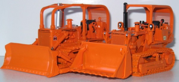 International Harvester TD15 & 175C in IOWA Livery