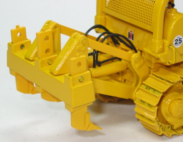 International TD25