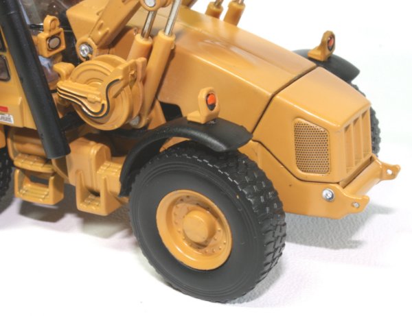 JCB HMEE (High Mobility Engineer Excavator)