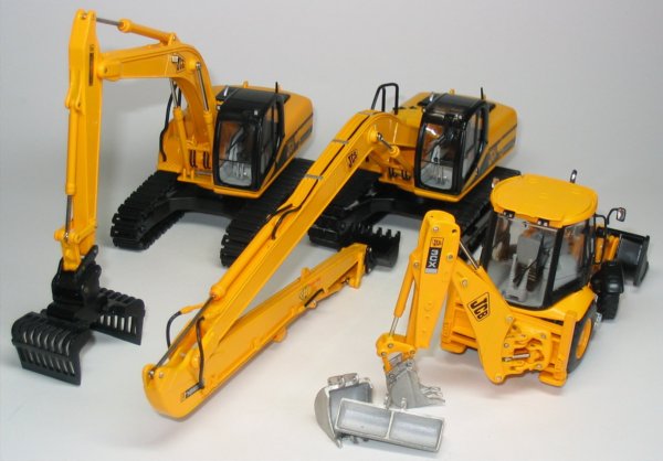 JCB JS220LR "Long Reach" Tracked Excavator