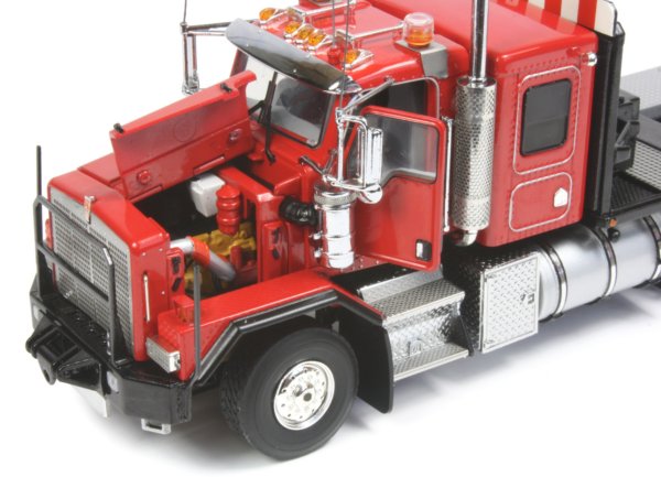 Kenworth C500B Heavy Tow Tractor