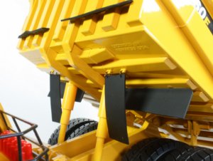 Komatsu 960E Mining Truck