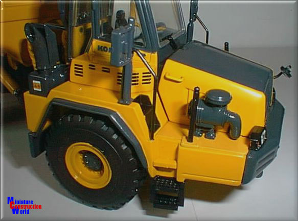 Komatsu HM400 Articulated Dumptruck