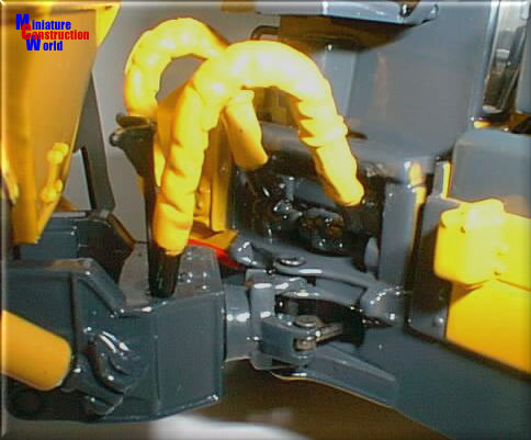 Komatsu HM400 Articulated Dumptruck