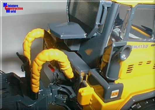 Komatsu HM400 Articulated Dumptruck