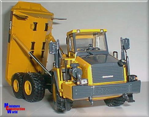 Komatsu HM400 Articulated Dumptruck