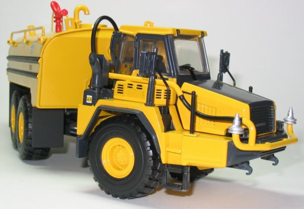 Komatsu HM400 with Mega 6000 water tank