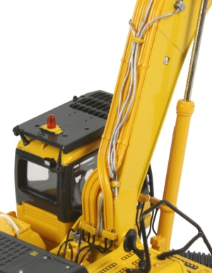 Komatsu PC400LC-8 Tracked Excavator