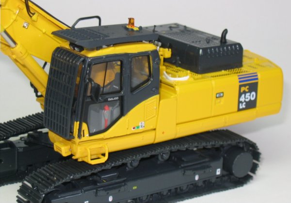 Miniature Construction World - Komatsu PC450LC Tracked Excavator