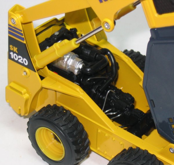 Komatsu SK1020 Skid Steer Loader
