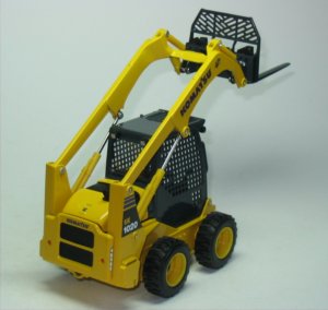 Komatsu SK1020
