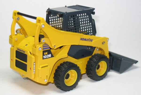 Komatsu SK1026 Skid Steer Loader