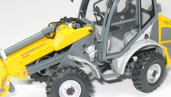 Kramer Allrad 750T