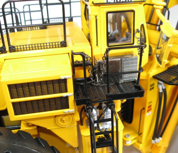 Letourneau L1850 with 55 cubic yard bucket