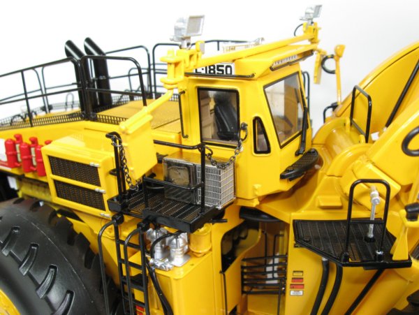 Letourneau L1850 with 55 cubic yard bucket