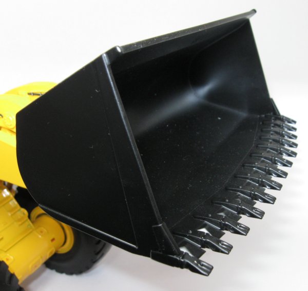 Letourneau L1850 with 55 cubic yard bucket