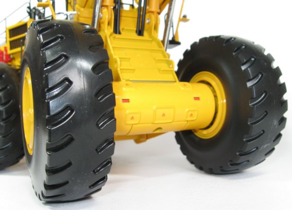 Letourneau L1850 with 55 cubic yard bucket