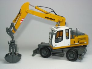 Liebherr A904C