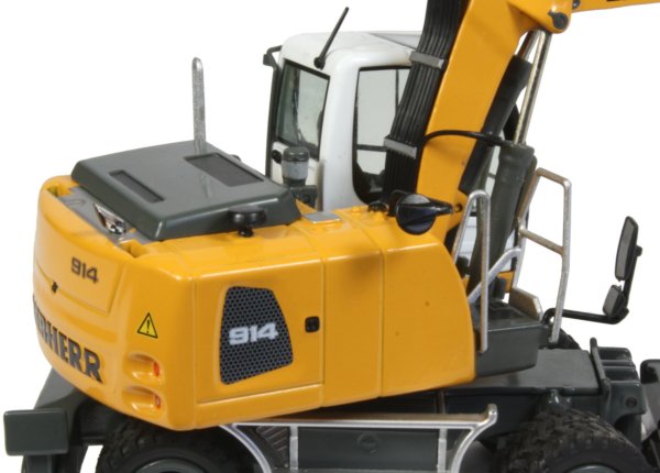 Liebherr A914 Wheeled Excavator