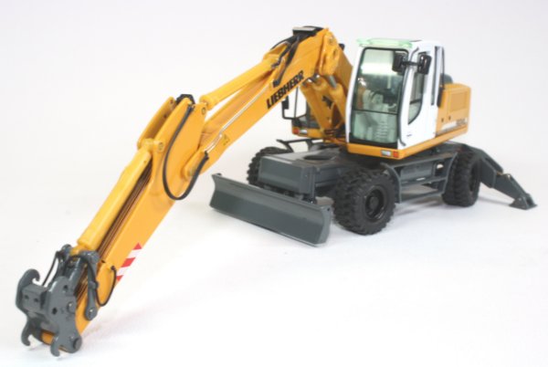 Liebherr A924C Wheeled Excavator