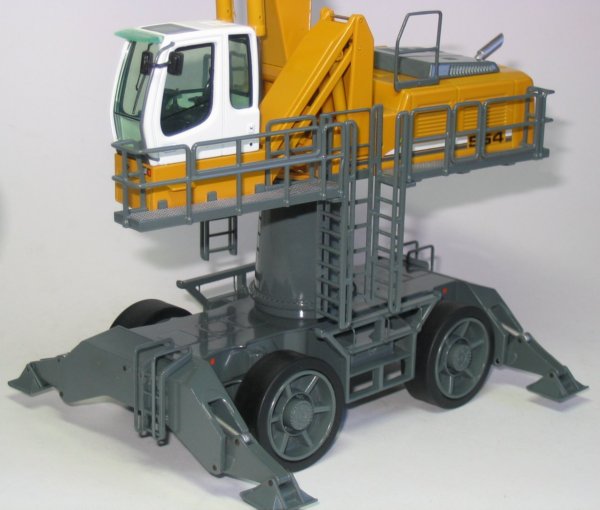 Liebherr A954C High Rise Material Handler