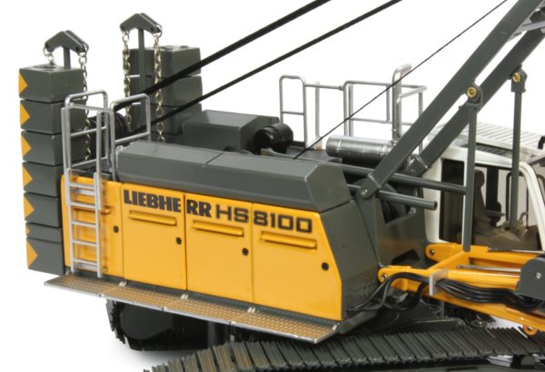 Liebherr HS8100HD Lattice Crawler Crane