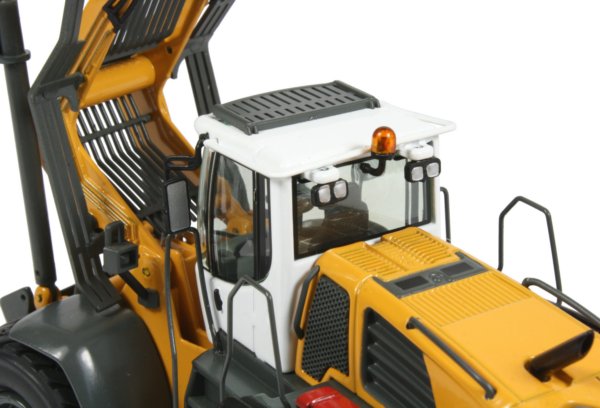 Liebherr L580 Log Handler