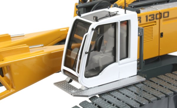 Liebherr LR1300 Crawler Crane