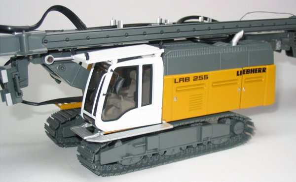 Liebherr LRB255