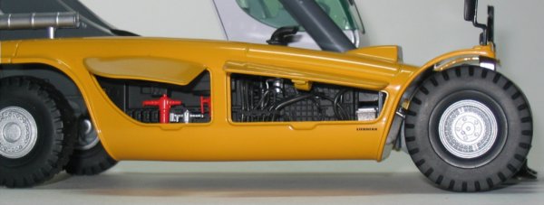 Liebherr LRS645 Reachstacker